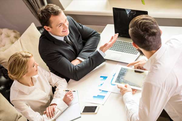 CS-Refund-Solutions-Consultant-web-2